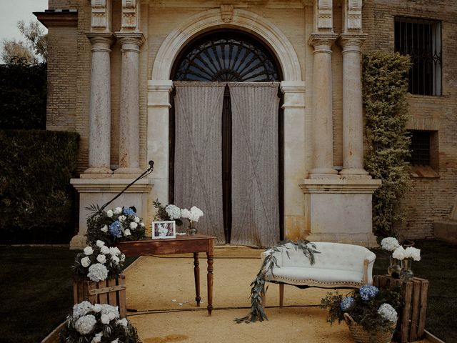 La boda de Jesús y José en Fuentes De Andalucia, Sevilla 3