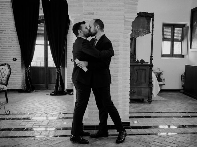 La boda de Jesús y José en Fuentes De Andalucia, Sevilla 24