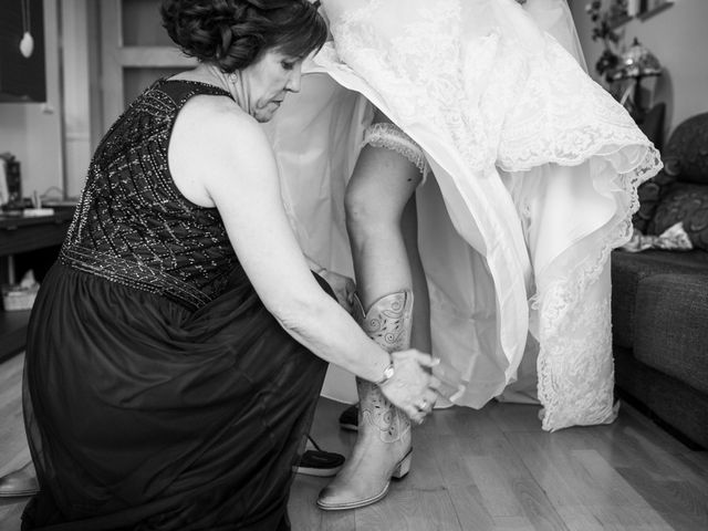La boda de David y Rebeca en Valencia, Valencia 33