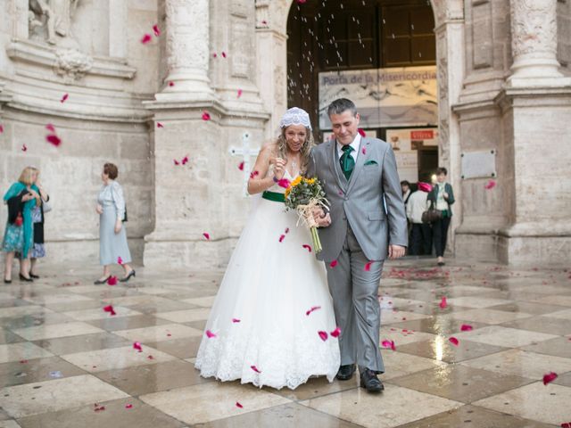 La boda de David y Rebeca en Valencia, Valencia 57