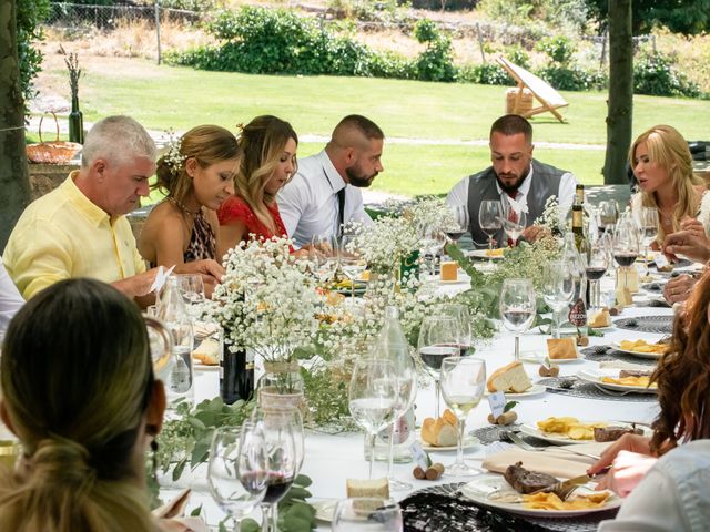 La boda de Arantxa y Ivan en Navacepedilla De Corneja, Ávila 9