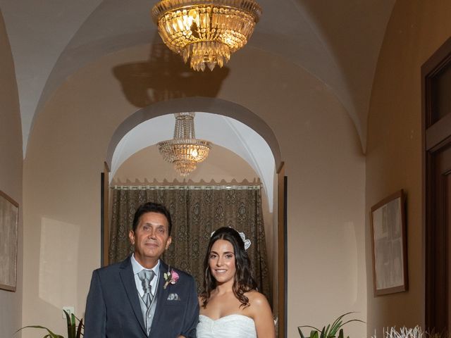 La boda de Adrián y Cristina en Oliva De Merida, Badajoz 4