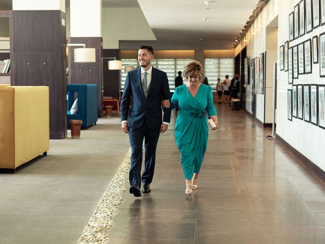 La boda de Diego y Vanesa en Santiago De Compostela, A Coruña 12