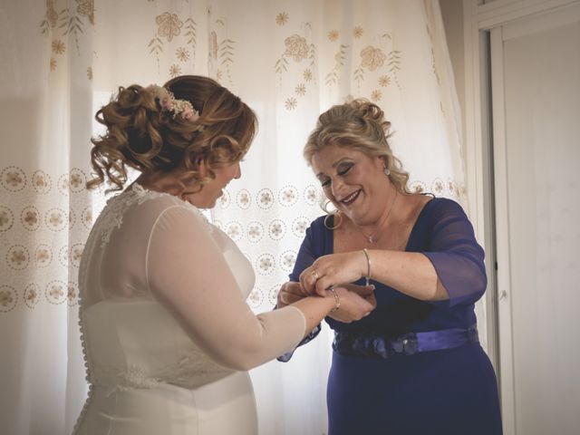 La boda de José y Conchi en Sevilla, Sevilla 39