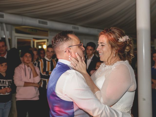 La boda de José y Conchi en Sevilla, Sevilla 43