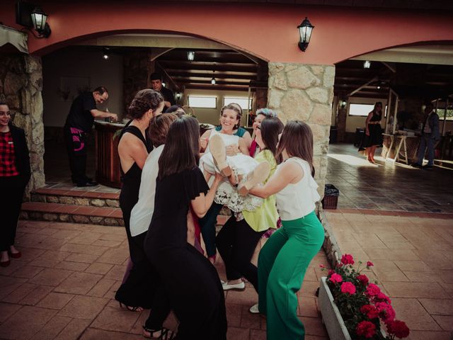 La boda de Cristina y Jessica en Mozarbez, Salamanca 60