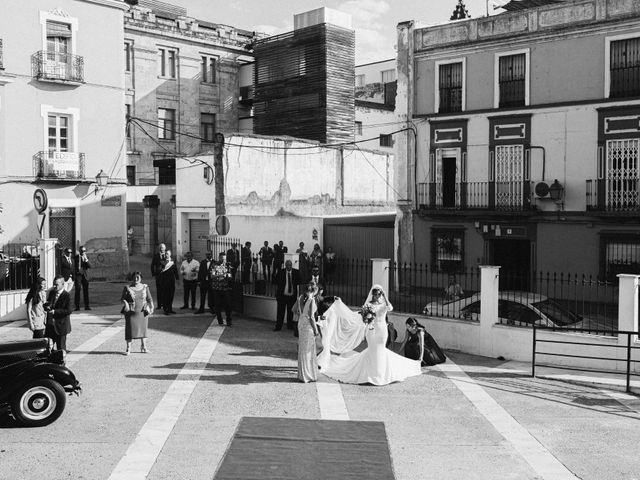 La boda de José Antonio y Salomé en Corte De Peleas, Badajoz 27