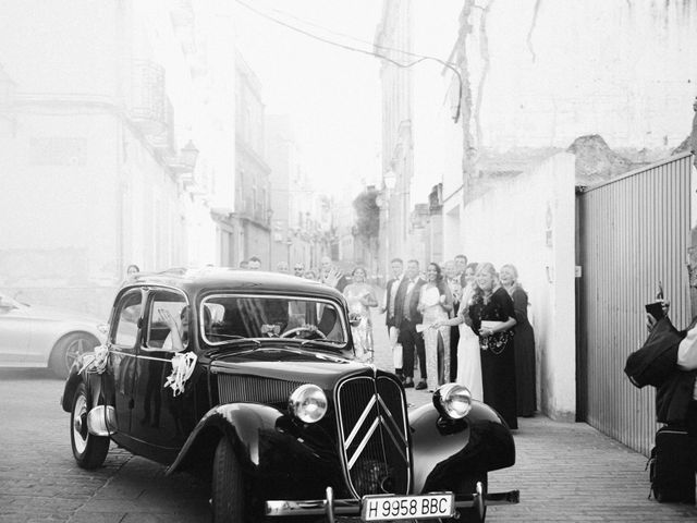 La boda de José Antonio y Salomé en Corte De Peleas, Badajoz 42