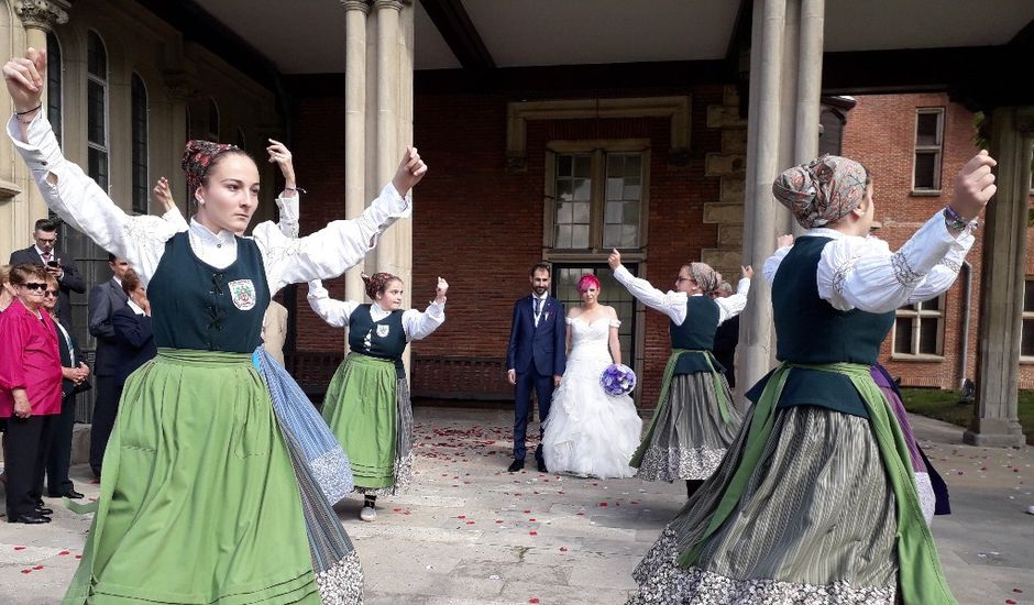 La boda de Isusko  y Erika en Leioa, Vizcaya