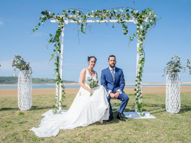 La boda de Juan y Lara en Mogro, Cantabria 41