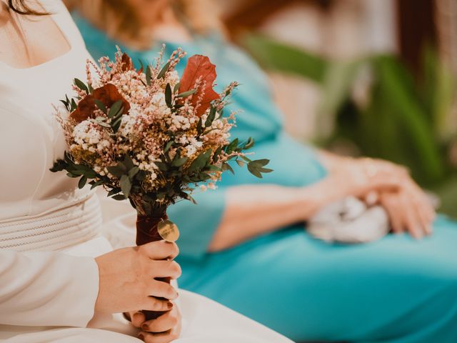 La boda de Lourdes y Rafael en Sevilla, Sevilla 12