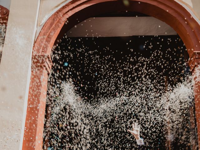 La boda de Lourdes y Rafael en Sevilla, Sevilla 15