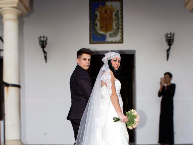La boda de Jose Pedro y Olga en La Palma Del Condado, Huelva 9