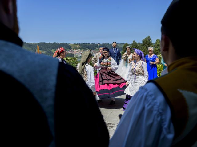 La boda de Alejandro y Cristina en Soto Del Barco, Asturias 45