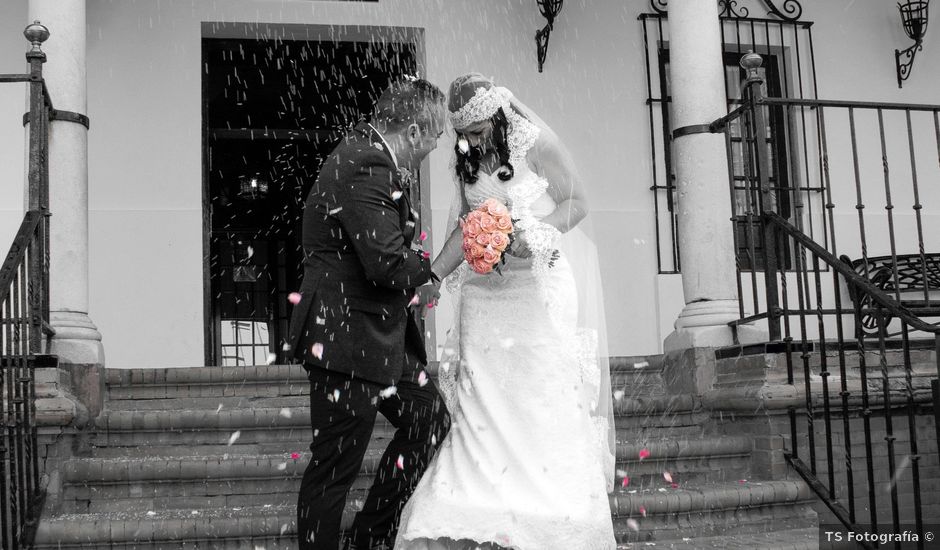 La boda de Jose Pedro y Olga en La Palma Del Condado, Huelva