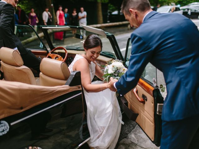 La boda de Iñaki y Raquel en Irun, Guipúzcoa 27