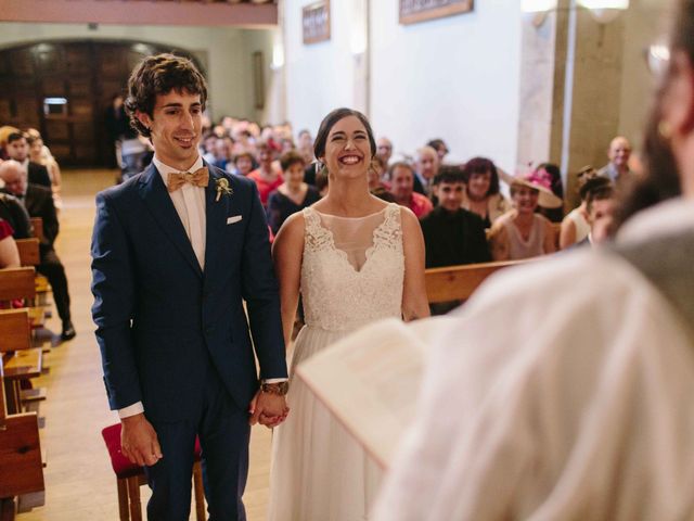 La boda de Iñaki y Raquel en Irun, Guipúzcoa 35