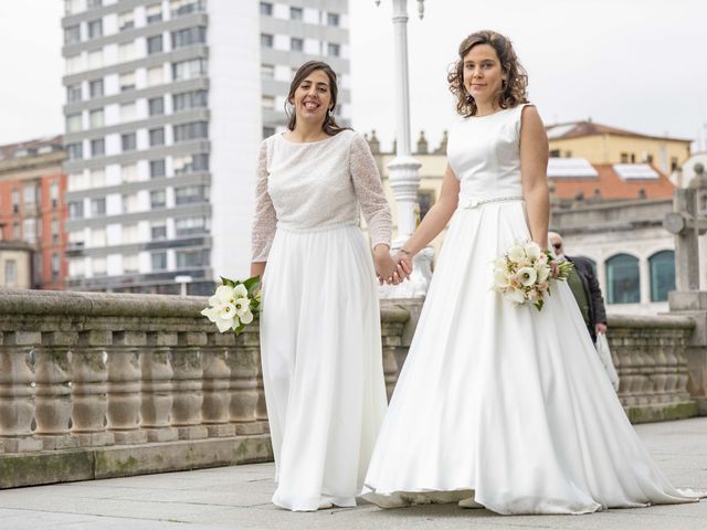 La boda de Amaya y Aida en Gijón, Asturias 25