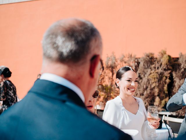 La boda de Rafa y Neyva en Dos Hermanas, Sevilla 91