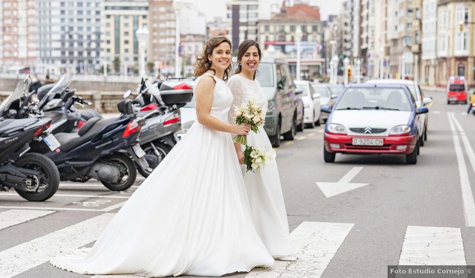 La boda de Amaya y Aida en Gijón, Asturias