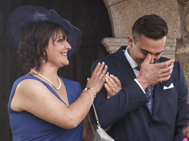 La boda de Andriy y Lidia en Linares De Riofrio, Salamanca 33