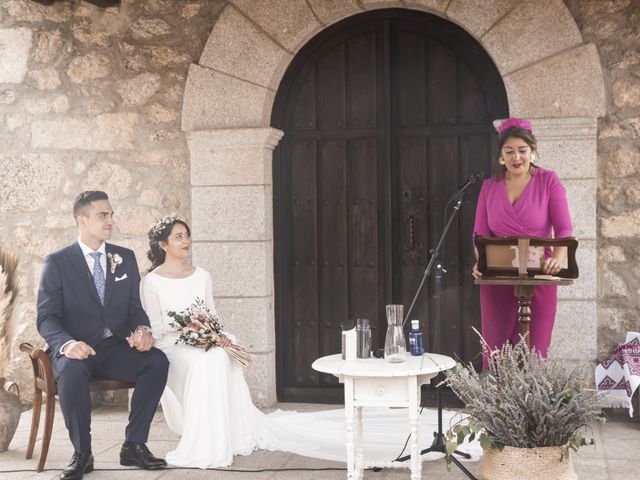 La boda de Andriy y Lidia en Linares De Riofrio, Salamanca 39