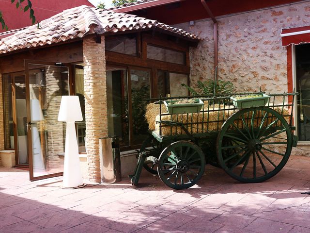 La boda de Juanjo y Sara en Saelices, Cuenca 1