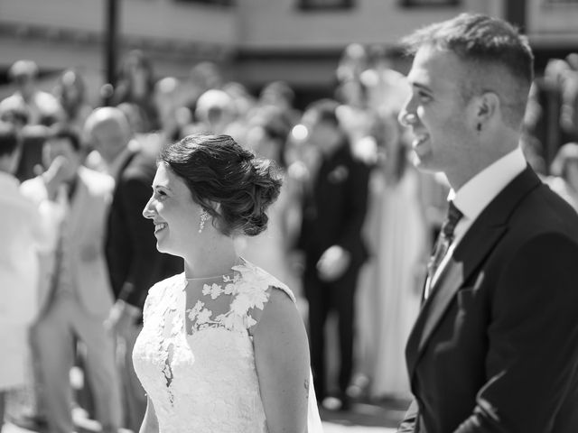 La boda de Jon y Miriam en Zarautz, Guipúzcoa 15