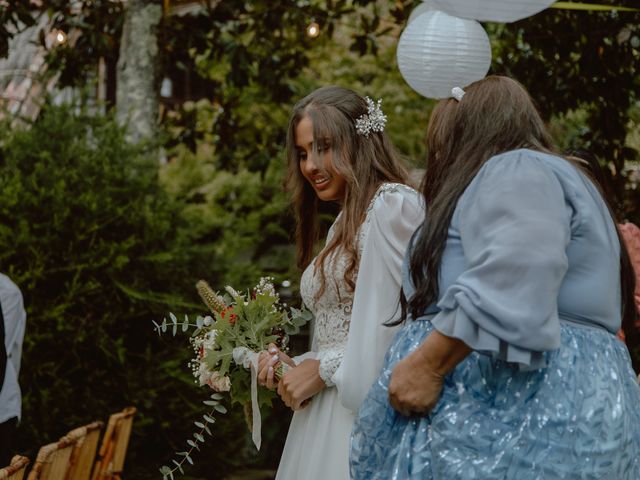 La boda de Fernando y Layla en Vigo, Pontevedra 44