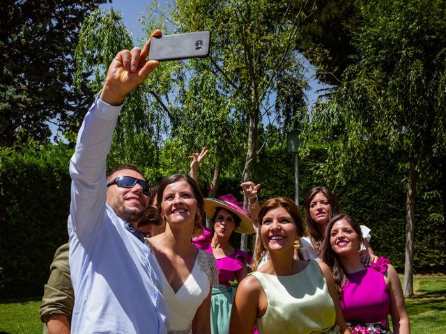 La boda de Cristian y Sheila en Villanueva De Gallego, Zaragoza 21