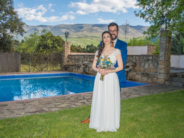 La boda de Arturo y Natalia en Navaluenga, Ávila 16