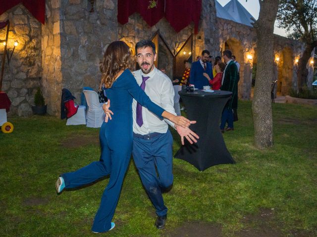 La boda de Arturo y Natalia en Navaluenga, Ávila 21