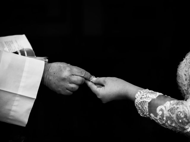 La boda de David y Evelyn en Monachil, Granada 37