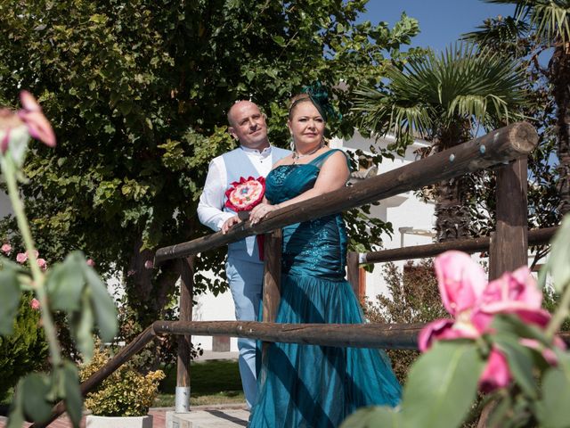 La boda de Jose y Isabel en Madrid, Madrid 14