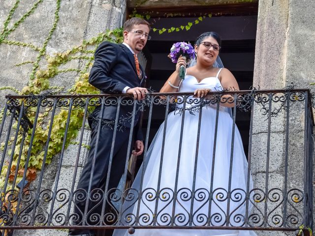 La boda de Ismael y Rebeca en Vilanova Del Valles, Barcelona 44