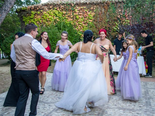 La boda de Ismael y Rebeca en Vilanova Del Valles, Barcelona 55