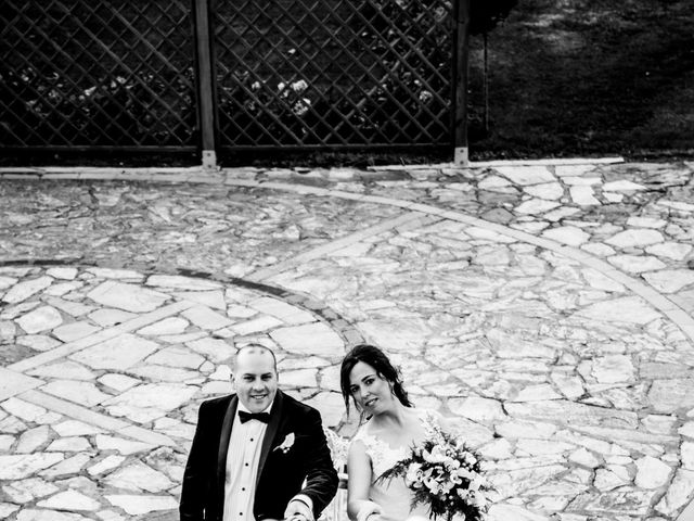 La boda de Manuel y Izaskun en Puente Arce, Cantabria 38