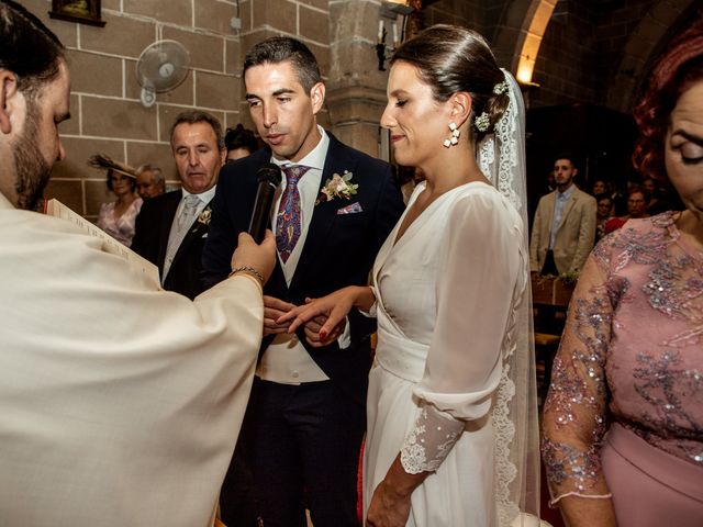 La boda de Samuel y Mayte en Mohedas De Granadilla, Cáceres 34