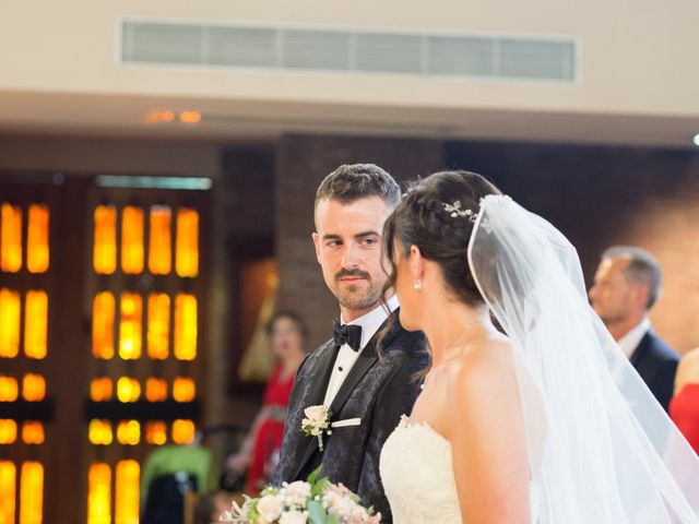 La boda de Dani y Lorena en Sabadell, Barcelona 36