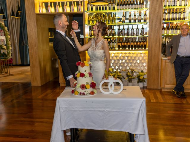 La boda de Vasile y Denisa en Barcelona, Barcelona 34