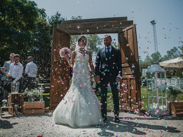 La boda de Manu y Iria en Boiro (Boiro), A Coruña 25