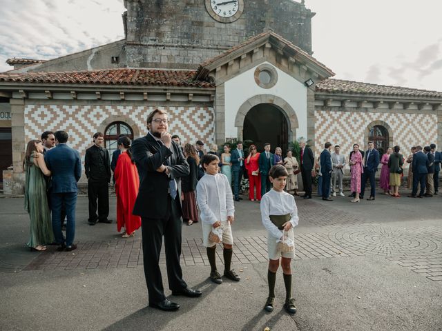 La boda de Marta y David en Luces, Asturias 64