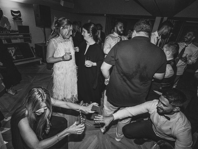 La boda de Marta y David en Luces, Asturias 256