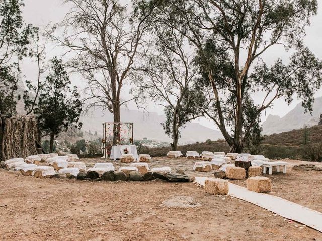 La boda de Santi y Evelyn en San Bartolome De Tirajana, Las Palmas 18