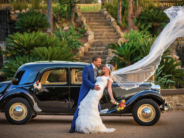 La boda de Alejandro y Anabel en Los Barrios, Cádiz 1