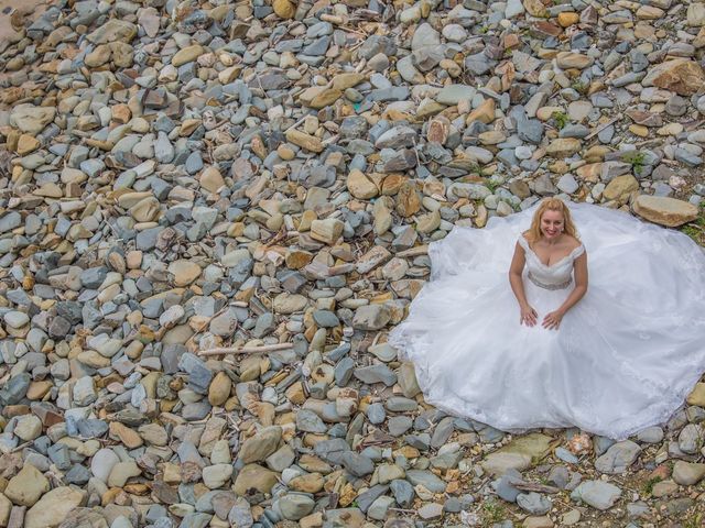 La boda de luisja y silvia en Carracedelo, León 35