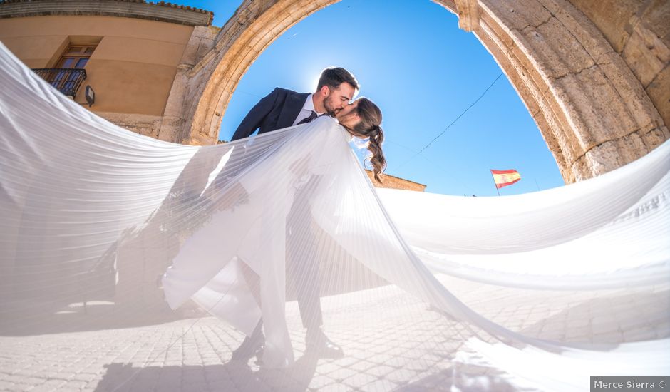 La boda de Manuel y Esperanza en San Clemente, Cuenca