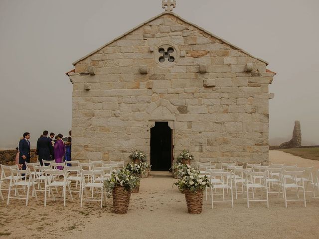 La boda de Solla y Belén en Vilanova, A Coruña 17