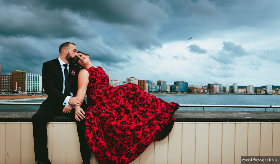 La boda de Mario y Sandra en Luarca, Asturias