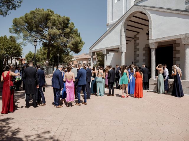 La boda de Pedro y Anna en Villanueva De Perales, Madrid 139